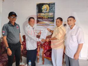 Kesbangpol Serahkan SKT DPD PJID-N Simeulue, Ini Penjelasan Kabid Kesosbud dan Ormas