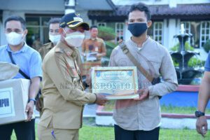 Memperingati HPSN Bupati Bangka Menganugrahkan Penghargaan Kepada Penggiat Bank Sampah