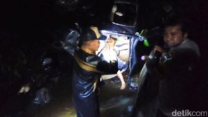 Mobil Warga Banyuwangi Masuk Jurang di Jalur Ijen, 2 Orang Tewas