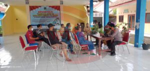 Terkait Bantuan Sembako, Warga Desa Nogosari Datangi Kantor Kecamatan Sukosari