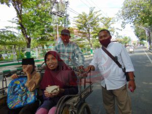 IWO PD Pamekasan, Giat Berbagi Berkah 100 Nasi Bungkus