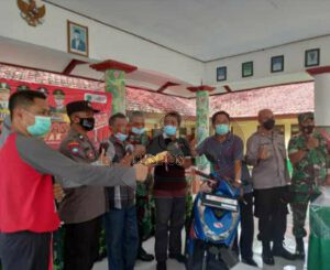 Kapolsek Kadur Hadiri Giat Pemberian Doorprize Vaksinasi