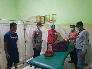 Jambu Pembawa Petaka, As Aniaya Dg