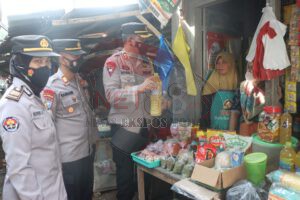 Pantau Minyak Goreng Dipasaran, Kapolres Pamekasan : Stok Minyak Goreng dan Bahan Pokok Cukup dan Harga Masih Standar