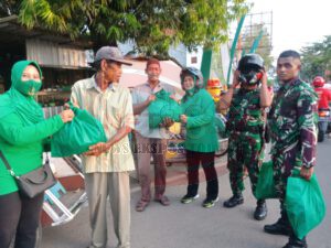 Kodim 0826 Pamekasan Bagikan Ratusan Paket Sembako