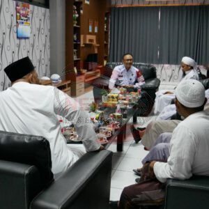 Safari Dakwah, KH. Abdurahman Al Banjari Kunjungi Lapas Narkotika Pamekasan