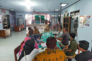 Peserta Ujian Seleksi Perangkat yang Keberatan, Datangi Kantor Desa Boyolangu Minta Penjelasan