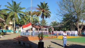 Sampaikan pesan kamtibmas kepada pelajar, polisi jadi inspektur upacara disekolah-sekolah di Kabupaten Aceh Barat