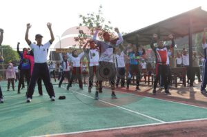 Sinergitas TNI-Polri Tampak Dalam Gowes dan Senam Bersama