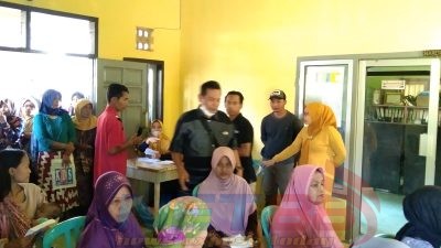 BLT BBM di Desa Semiring Situbondo Diterima Warga Dengan Gembira
