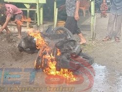 Satu Unit Sepeda Motor Milik Warga Simeulue Mendadak Terbakar