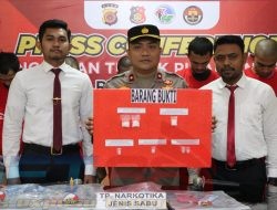 Wakapolres Aceh Barat Pimpin Press Conference Pengungkapan Kasus Penyalahgunaan Narkotika Jenis Sabu
