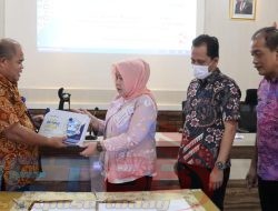 Sekda Kota Pangkalpinang Melaksanakan Pertemuan Rekonsiliasi Data KRS 2022