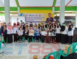 Sosialisasi Gerakan Masyarakat Cerdas Menggunakan Obat (Gema Cermat)