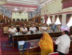 Disela- Sela Sidang Paripurna DPRD Ketua DPRD MoU Dengan Kejari Kota Pangkalpinang