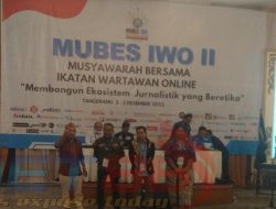 Mubes ke II PP IWO, Jodhi Yudono Terima SK Mandat Sebagai Ketua Presidium