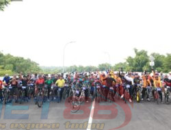 Ribuan Peserta Gowes, Peringati 4 Tahun Kepemimpinan Bupati Sampang H. Slamet Junaidi