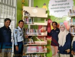 Tingkatkan Budaya Literasi WBP Lapas Narkotika Kelas IIA Pamekasan Terima Bantuan Buku