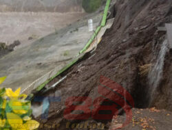 Ambrolnya Dinding Tepi Jembatan Ki Ronggo, Bencana Apa Gagal Kontruksi,,,?