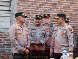 Warga Regaloh Dapat Hadiah !!! Kapolsek Tlogowunggu dan Kapolresta Pati Berikan Program Bedah Rumah