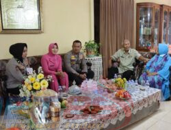 Hut Bhayangkara ke-77, Kapolres Kendal Dan Ketua Bhayangkari Gelar Anjangsana Ke Purnawirawan Polri