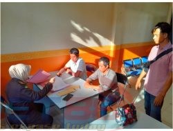 Polres Sampang Melimpahkan 2 Tersangka Curas Ke Kejaksaan Negeri Sampang