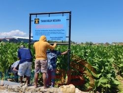 Amankan BMN Berupa Tanah, Lapas Pamekasan Lakukan Pemasangan Plang Aset Tanah