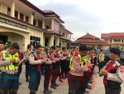 Untuk Sikap Tampang dan Kelengkapan Personil, Kasat Samapta Mengecek Setiap Anggotanya