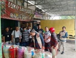 Satgas Pangan Bareskrim Polri bersama Polda Jatim Sidak Pasar Sentra Beras