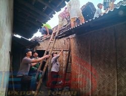 Sinergitas, Polisi bersama TNI dan Warga Tangani Dampak Puting Beliung di Bondowoso