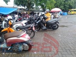 Elektronik Parkir Pasar Anom Diberlakukan Preman Parkir Merajalela