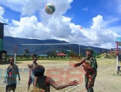 Satgas Yonif 509/Balawara Yudha Berbagi Keceriaan Dengan Anak-anak Papua