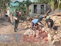 Warga Dusun Panden Bersama Babinsa Panglegur Gotong Royong Bangun Palengsengan