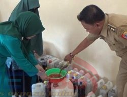 Lurah Jember Kidul Borong Minyak Jelantah Warganya