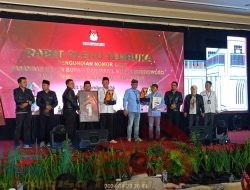 RAPAT PLENO PASANGAN CALON BUPATI DAN WAKIL BUPATI KABUPATEN BONDOWOSO