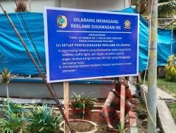 Wujudkan keindahan dan Tata Kelola Kota, Satpol PP Pasang Papan Larangan Pemasangan Reklame