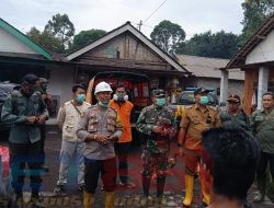 Paska Erupsi Gunung Raung Perhutani Bondowoso Gandeng Tiga Pilar Gelar Patroli dan Edukasi