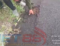 Patut Diduga ada Kerjasama Hitam Dibalik Proyek Pengaspalan Asal Jadi di Dusun Sigit Desa Kedungkembar Sidoarjo