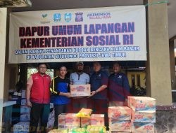 NasDem Peduli Situbondo, Ketua DPD NasDem Situbondo Serahkan Bantuan Kemanusiaan Untuk Warga Terdampak Banjir Bandang