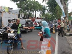 Di Bulan Suci Ramadhan 2025 Srikandi & PIKK PLN UP3 Madura Bagikan Ratusan Takjil