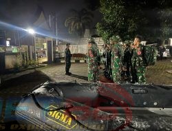 Aksi Cepat Tanggap Yonif 330 Kostrad, Bantu Penanggulangan Bencana Banjir di Sumedang