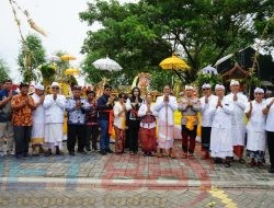 Wabup Sidoarjo Hj. Mimik Idayana Hadiri Kegiatan Melasti Umat Hindu Sidoarjo : Tekankan Toleransi Antarumat Beragama