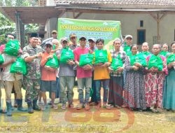Peduli Pekerja Perhutani KPH Bondowoso Berikan Bantuan 1081 Paket Sembako