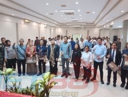 Bupati Indramayu Lucky Hakim resmikan UKW Anggota PJI ke-9