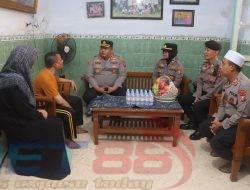 Kapolres Pasuruan Manfaatkan Momentum Hari Bhayangkara Ke-79 untuk Kunjungi Anggota Sakit