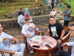 Promosi Wisata dan Cita Rasa Kopi, Bupati Situbondo Beserta ADM Bondowoso Gelar Camping Bersama di Plaza Rengganis