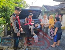 Polres Situbondo Bagikan Makanan Siap Saji untuk Janda dan Kaum Duafa Lewat Program Pasabber