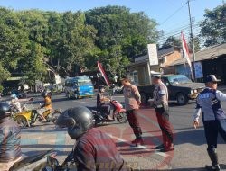 Wakapolres Bondowoso  Perintahkan Anggota Siaga 24 Jam, Antisipasi Antrian BBM di SPBU