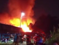 12 Unit Rumah Terbakar, 9 Unit Mobil Damkar dikerahkan