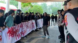 Presiden Mahasiswa STIES Suarakan Aspirasi Masyarakat Simeulue Di Kantor Gubernur